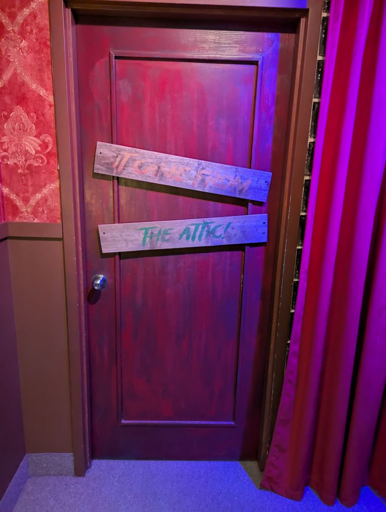 Looking Glass Adventures Logo