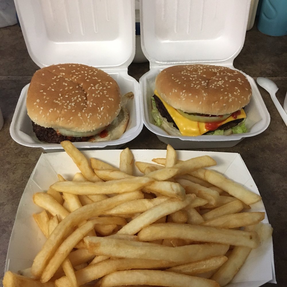 Linda's Chicken & Fish - Hamburger, cheeseburger & a large order of fries. - American Near Me - Denham Springs, Louisiana Linda's Chicken & Fish - Hamburger, cheeseburger & a large order of fries. - American Near Me - Denham Springs, Louisiana