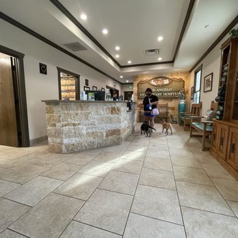 San Angelo Veterinary Hospital - The waiting area - Veterinarians Near Me - San Angelo, Texas San Angelo Veterinary Hospital - The waiting area - Veterinarians Near Me - San Angelo, Texas