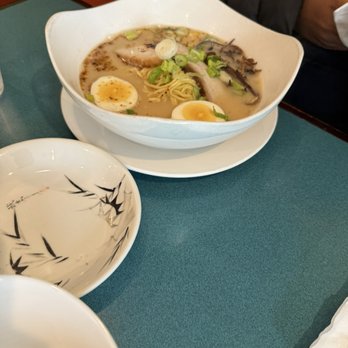 Noodle cafe - Asian Fusion Near Me - Newport, Oregon