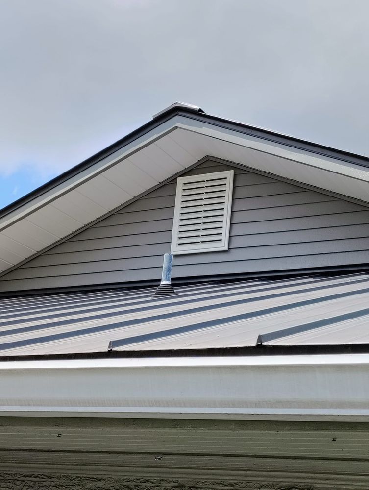 Slide of Salgado's General Contractor