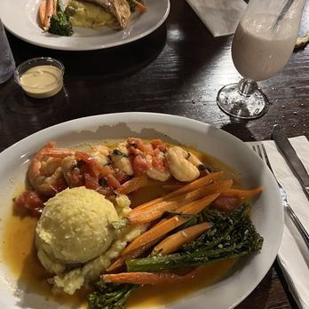 Captain Jack's Island Grill - Siren shrimp with mashed potatoes & fresh veggies - American Near Me - Lahaina, Hawaii Captain Jack's Island Grill - Siren shrimp with mashed potatoes & fresh veggies - American Near Me - Lahaina, Hawaii