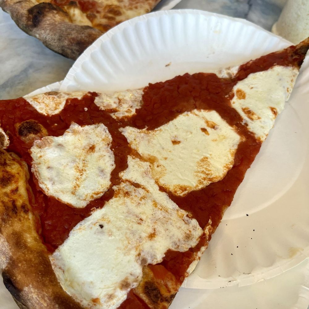 Joe's Pizza - Pizza Near Me - Miami, Florida
