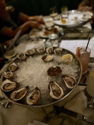 Green Point Seafood and Oyster Bar by null
