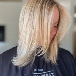Salon West