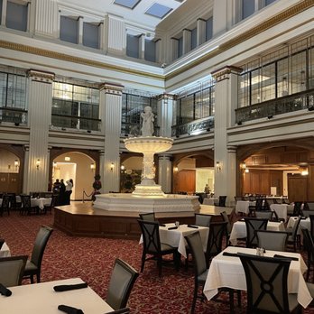 The Marshall Field's Walnut Room - American Near Me - Chicago, Illinois