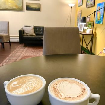 Brothers Cortado - Regular latte  and chai latte - Coffee & Tea Near Me - Concord, New Hampshire