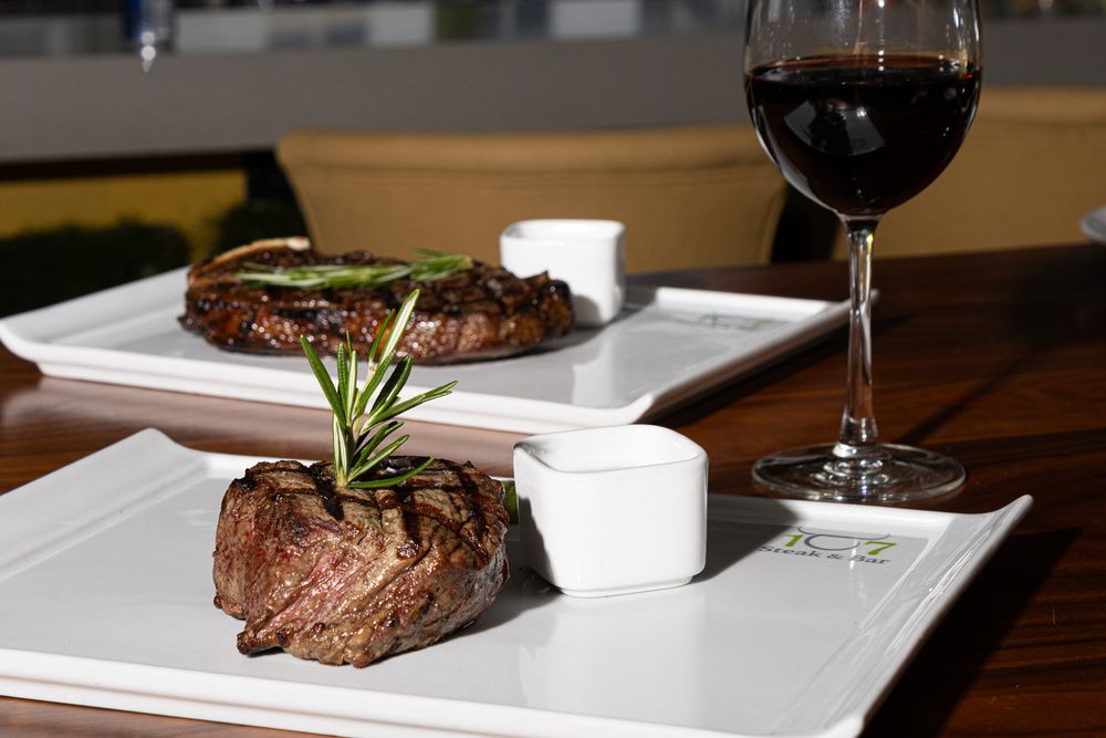 107 Steak & Bar