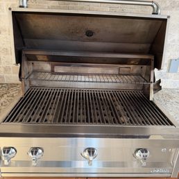 Grill after Doodlebuggers "cleaned" it! Grill after Doodlebuggers "cleaned" it!