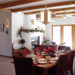 Inn At the Spanish Peaks - Great room & breakfast setting