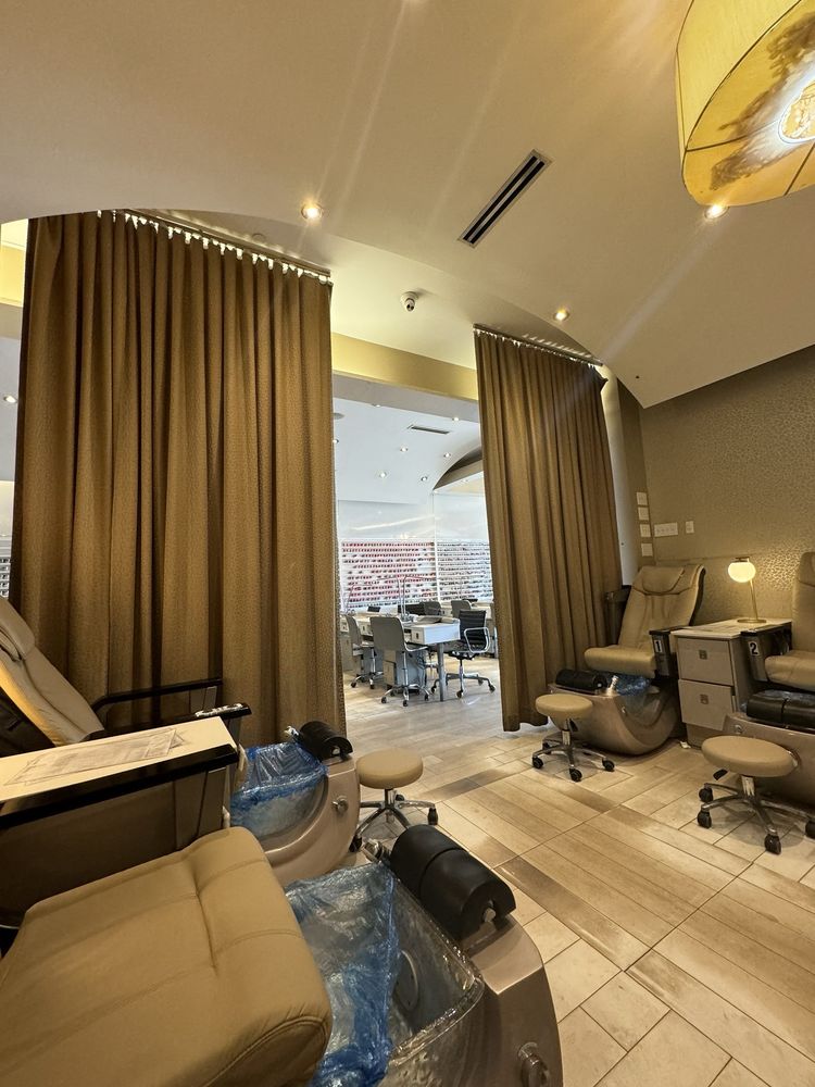 ESCAPE NAIL & SPA Updated September 2024 253 Photos & 267 Reviews 3039 Waldorf Market Pl