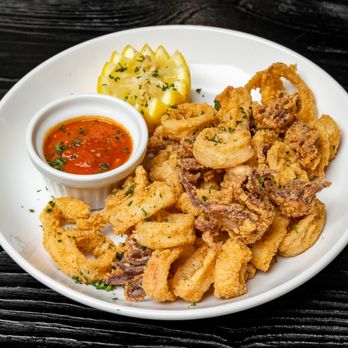 Park 82 - Fried Calamari - American Near Me - Atlanta, Georgia Park 82 - Fried Calamari - American Near Me - Atlanta, Georgia