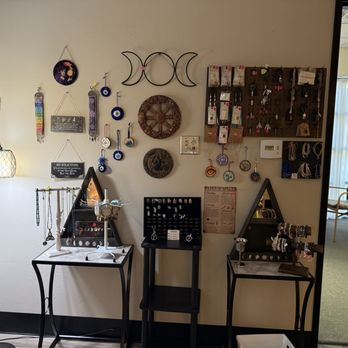 The Las Vegas Medium - Retail - Psychics Near Me - Las Vegas, Nevada The Las Vegas Medium - Retail - Psychics Near Me - Las Vegas, Nevada