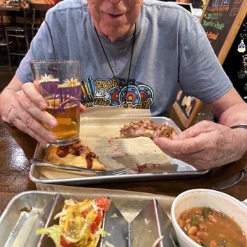 Bubba’s Bones & Brews - Flatbread topped with pulled pork and Hefeweizen beer. - Gastropubs Near Me - Cathedral City, California