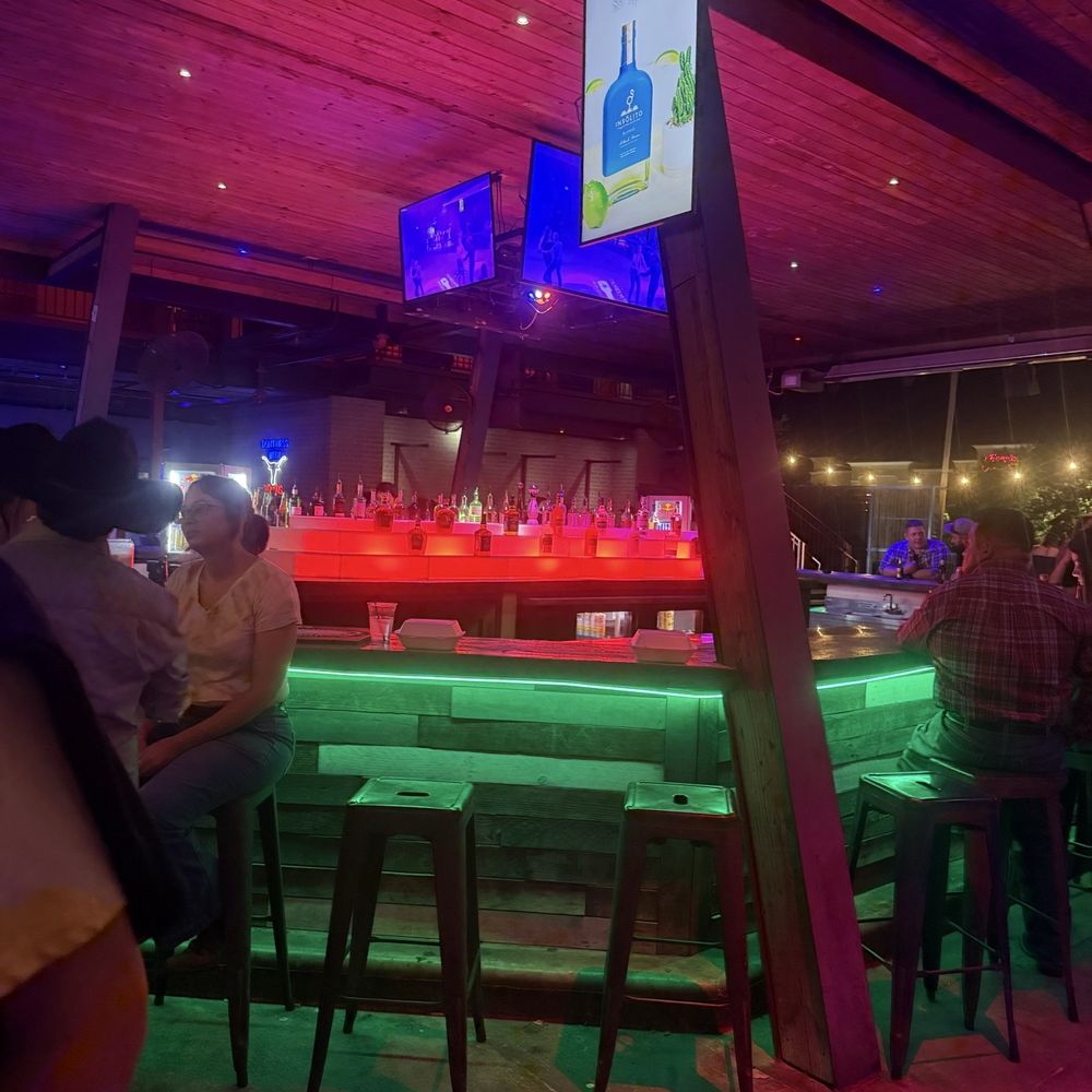 Mavericks Dance Hall - Dance Clubs Near Me - Buda, Texas Mavericks Dance Hall - Dance Clubs Near Me - Buda, Texas