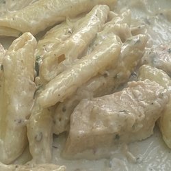 Rollies Rednecks & Longnecks - Over cooked dry no flavor chicken pasta.