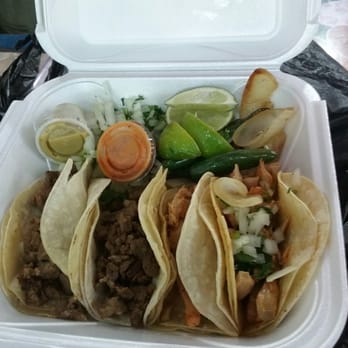 Fox Fuels Tacos and More - Two chicken and two beef tacos with all the fixings - Mexican Near Me - Irving, Texas Fox Fuels Tacos and More - Two chicken and two beef tacos with all the fixings - Mexican Near Me - Irving, Texas