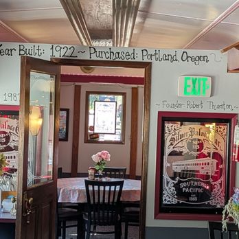 Mount Rainier Railroad Dining - American Near Me - Elbe, Washington