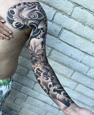 Asian work - This is Ga Rung, he's a master of Irezumi, Japanese traditional.
Check out his work more on instagram : @ga_rung_tattoo
