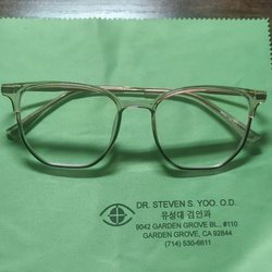 Steven Yoo, OD - Love the shape.