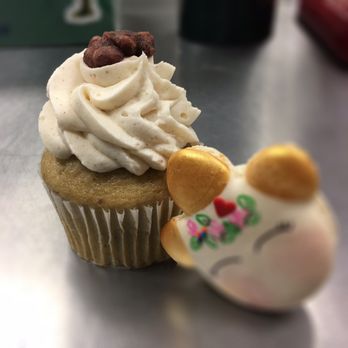 The Sweet Spot Bakery - Red bean cupcake - Desserts Near Me - Duluth, Georgia