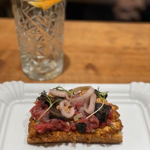 2 hodinky čekání na vlak