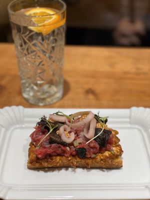 Photo of Sisters - Prague, PR, CZ. Tartar