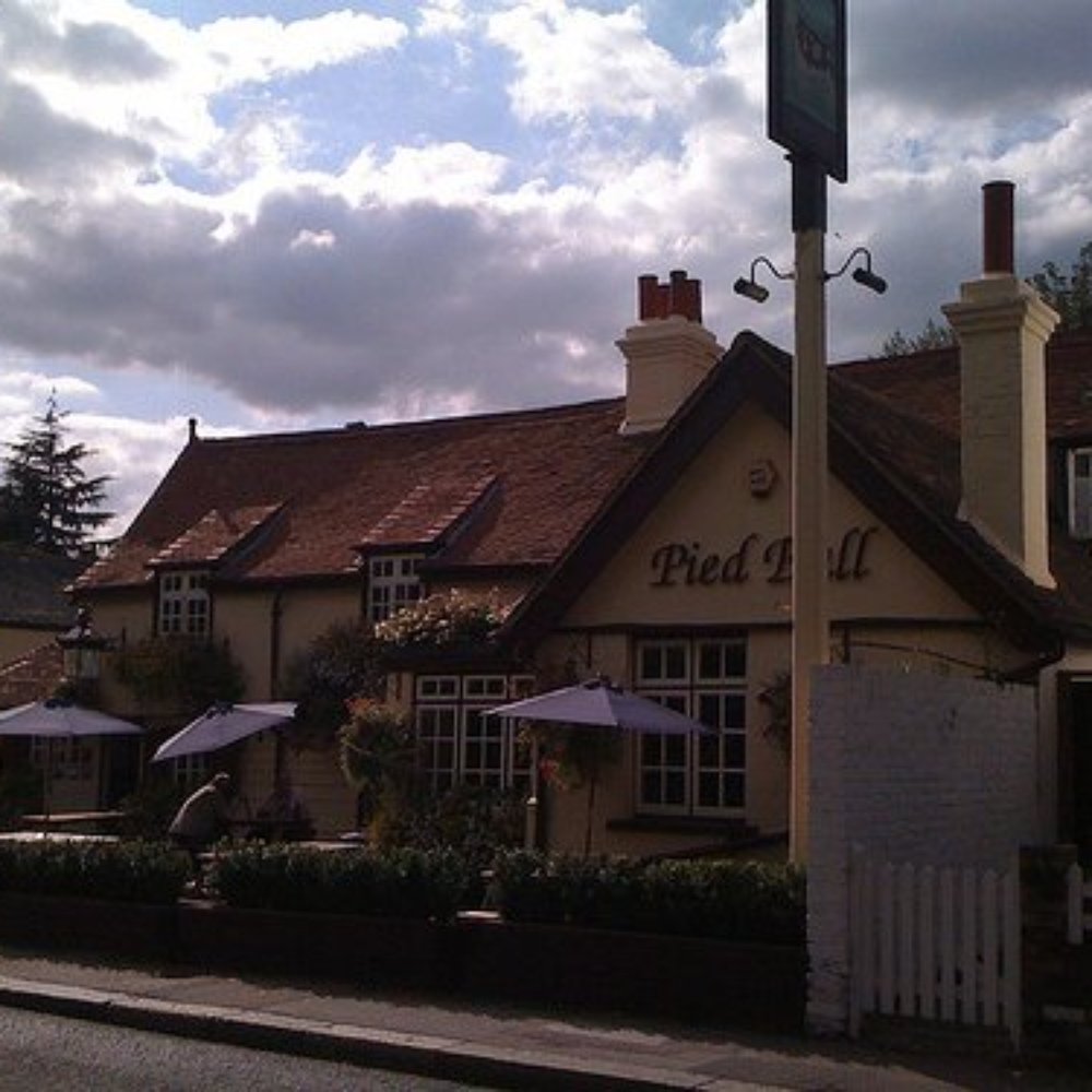 Pied Bull - The Pied Bull - Pubs Near Me - Enfield, XGL