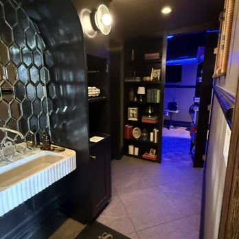 Stewart's Cocktail Club - Speakeasy room entry - Cocktail Bars Near Me - White Settlement, Texas Stewart's Cocktail Club - Speakeasy room entry - Cocktail Bars Near Me - White Settlement, Texas