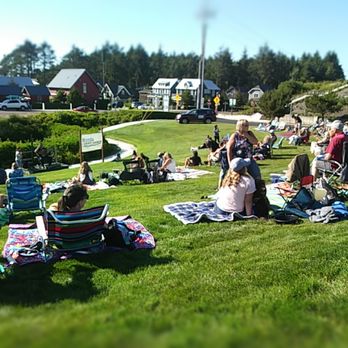 Sunset Amphitheater Park - A beautiful location for listening to live music! - Parks Near Me - Pacific Beach, Washington