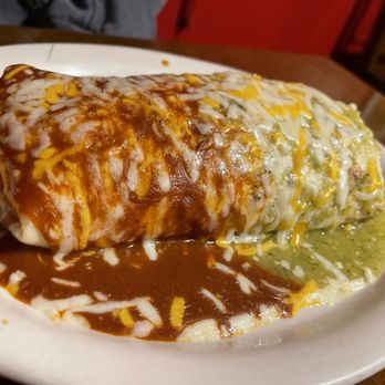 El Carpintero - Veggie burrito - Mexican Near Me - Burbank, California