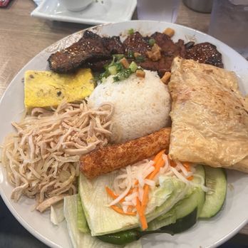 Com Tam Thien Huong - The Pork chop plate - Vietnamese Near Me - San Jose, California