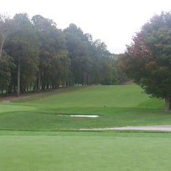 The Racquet Club At Hobbit's Glen
