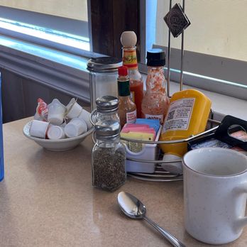 Lulu's Diner - American Near Me - Springfield, Illinois