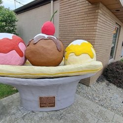First Banana Split Monument