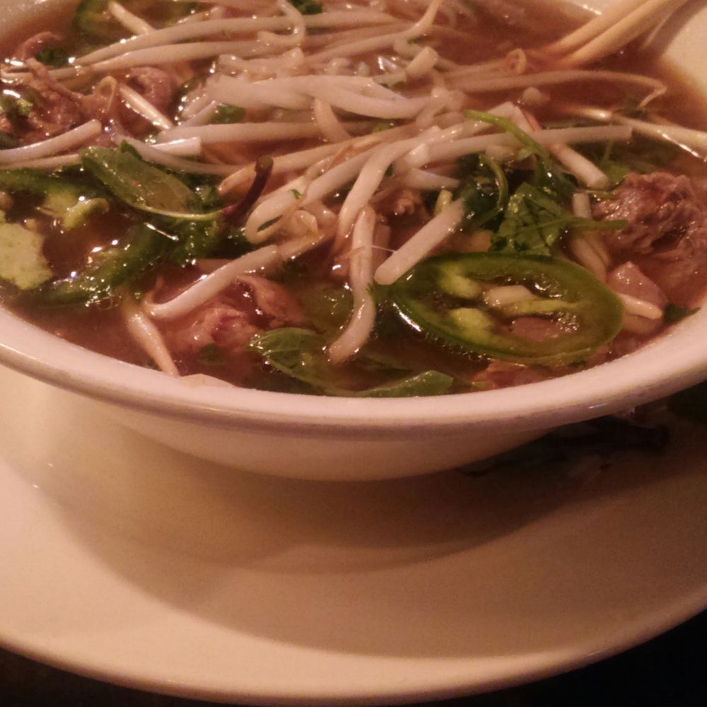 Saigon Blossoms - Large beef pho #21 - Vietnamese Near Me - Tucson, Arizona Saigon Blossoms - Large beef pho #21 - Vietnamese Near Me - Tucson, Arizona