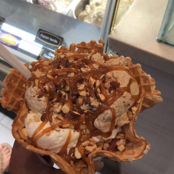 Cold Stone Creamery - Sweet Cream and Coffee with Caramel and Almond bits! - Ice Cream & Frozen Yogurt Near Me - Milpitas, California
