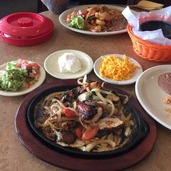 Celaya Mexican Restaurant - Mexican Near Me - Pearland, Texas