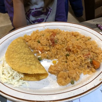 El Pedregal - Kids meal- hard beef taco with rice. My 5 year old ate it right up. - Mexican Near Me - Circleville, Ohio
