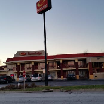 Pilot Travel Center - Gas Stations Near Me - Kearney, Missouri Pilot Travel Center - Gas Stations Near Me - Kearney, Missouri