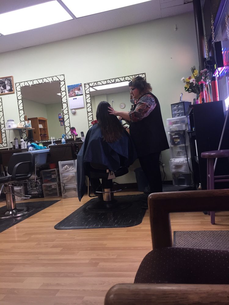 ROSA’S HAIR SALON Updated June 2024 57 NE Wauna Ave, White Salmon, Washington Hair Salons