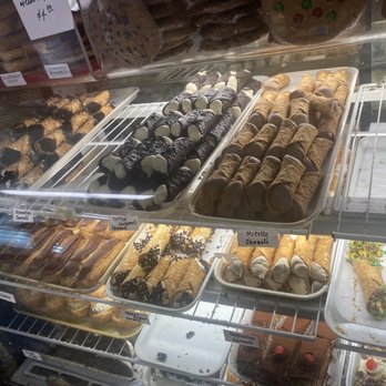 Bova's Bakery - Cannolis - Bakeries Near Me - Boston, Massachusetts Bova's Bakery - Cannolis - Bakeries Near Me - Boston, Massachusetts