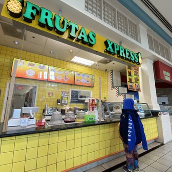 Frutas Express - Hello.... anyone there to assist the lil guy????  02/15/2021 - Desserts Near Me - Hanford, California