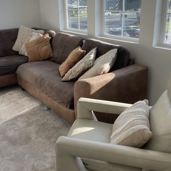 OFF-CZN - Living room - Movers Near Me OFF-CZN - Living room - Movers Near Me