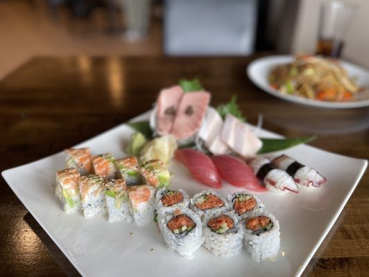 Red Bar Sushi & Best Thai Kitchen by null