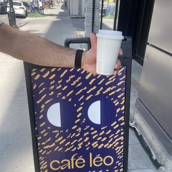 Café Léo - Iced vanilla latte - Cafes Near Me - Montreal, Quebec