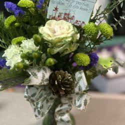 Naugatuck Florist - Holiday fun!
