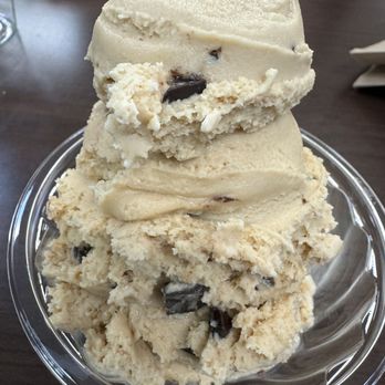Handel's Ice Cream - 11.28.23 Coffee Chocolate Chip - Ice Cream & Frozen Yogurt Near Me - Roseville, California