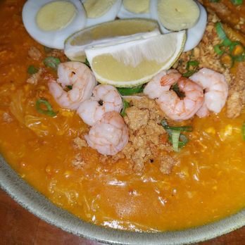 Avenida Restaurant - Pancit - Filipino Near Me - San Mateo, California Avenida Restaurant - Pancit - Filipino Near Me - San Mateo, California