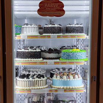 Ice Cream House - a display of cakes and pastries - Ice Cream & Frozen Yogurt Near Me - Brooklyn, New York Ice Cream House - a display of cakes and pastries - Ice Cream & Frozen Yogurt Near Me - Brooklyn, New York